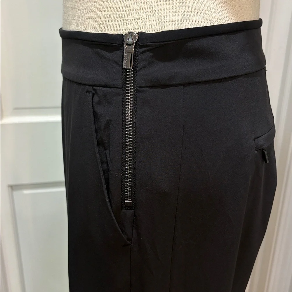 Athleta sz 4T black straight leg pants with pockets